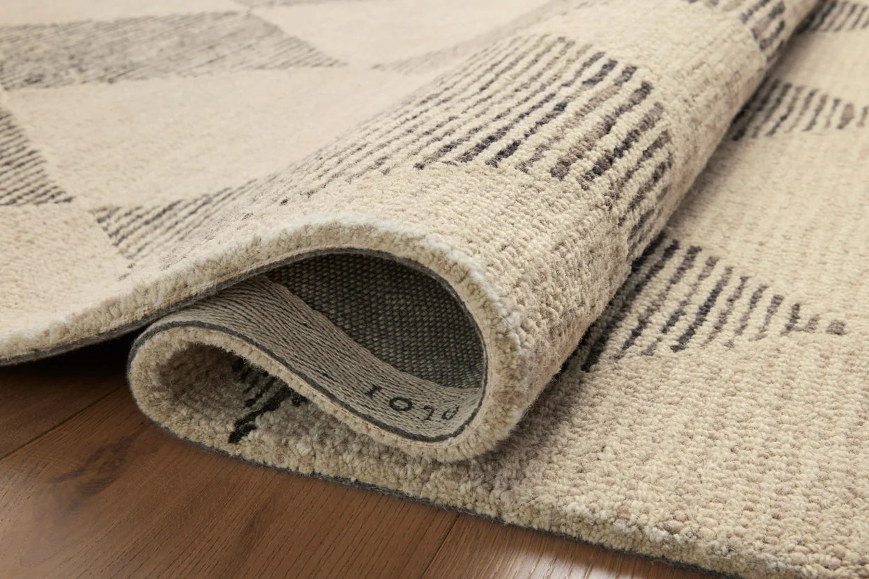 Francis Beige / Charcoal Runner 2'-6" x 7'-6"
